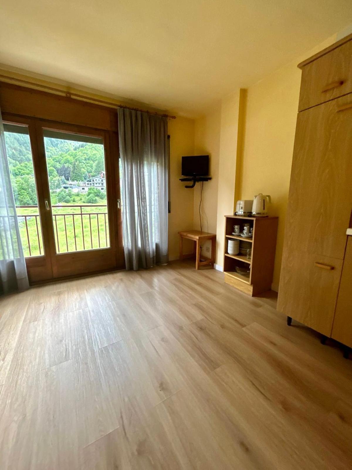 Apartamentos Turisticos Poblado Аринсал Екстериор снимка