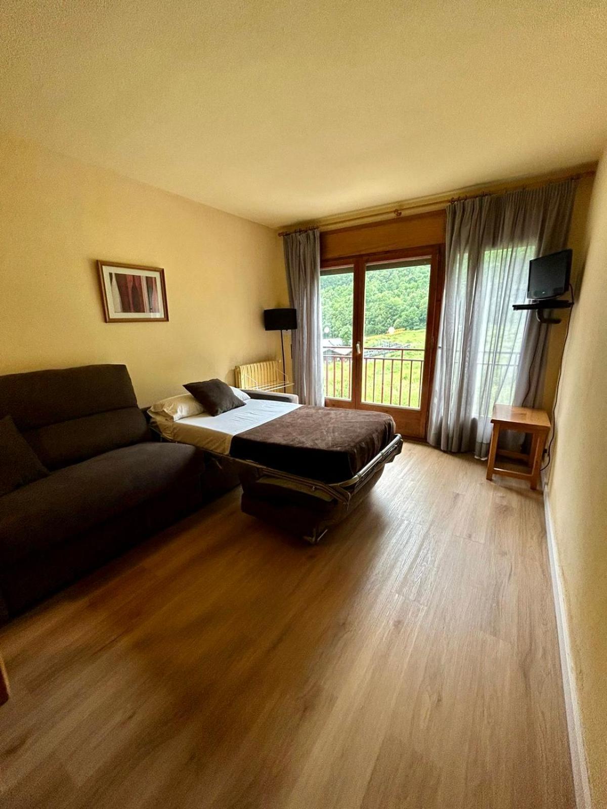 Apartamentos Turisticos Poblado Аринсал Екстериор снимка