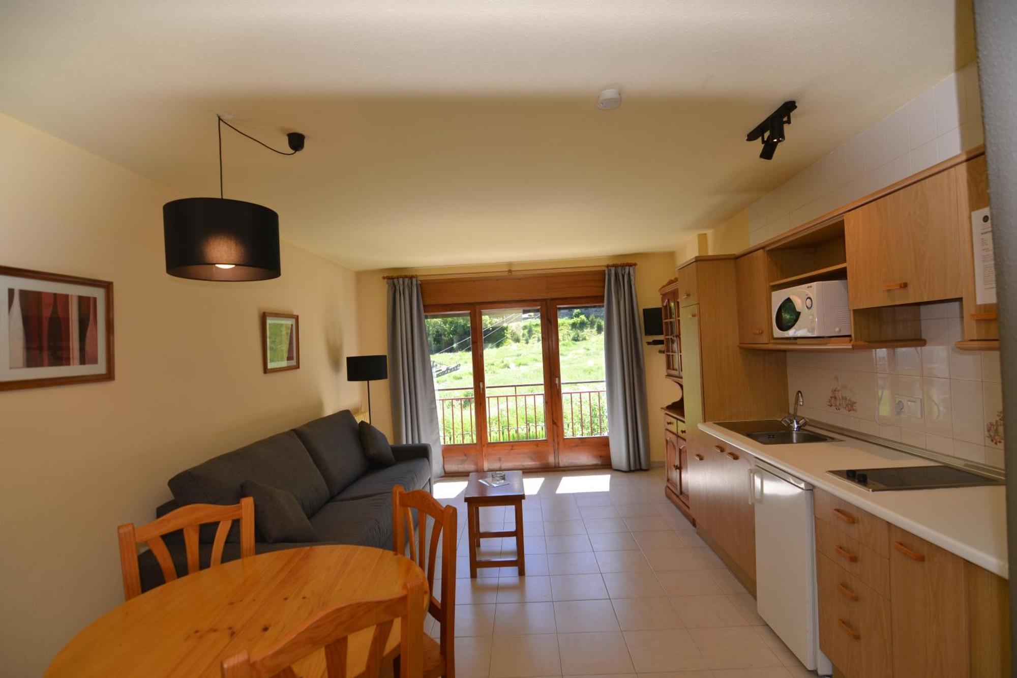 Apartamentos Turisticos Poblado Аринсал Екстериор снимка