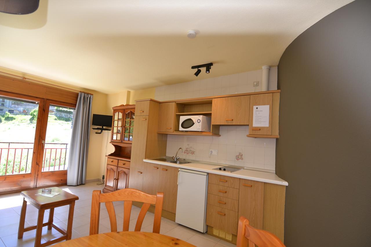 Apartamentos Turisticos Poblado Аринсал Екстериор снимка