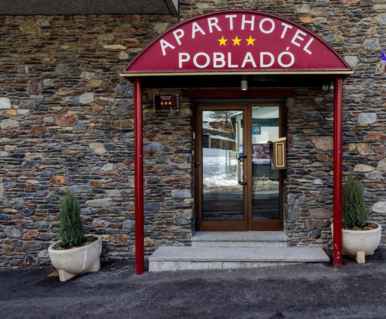 Apartamentos Turisticos Poblado Аринсал Екстериор снимка