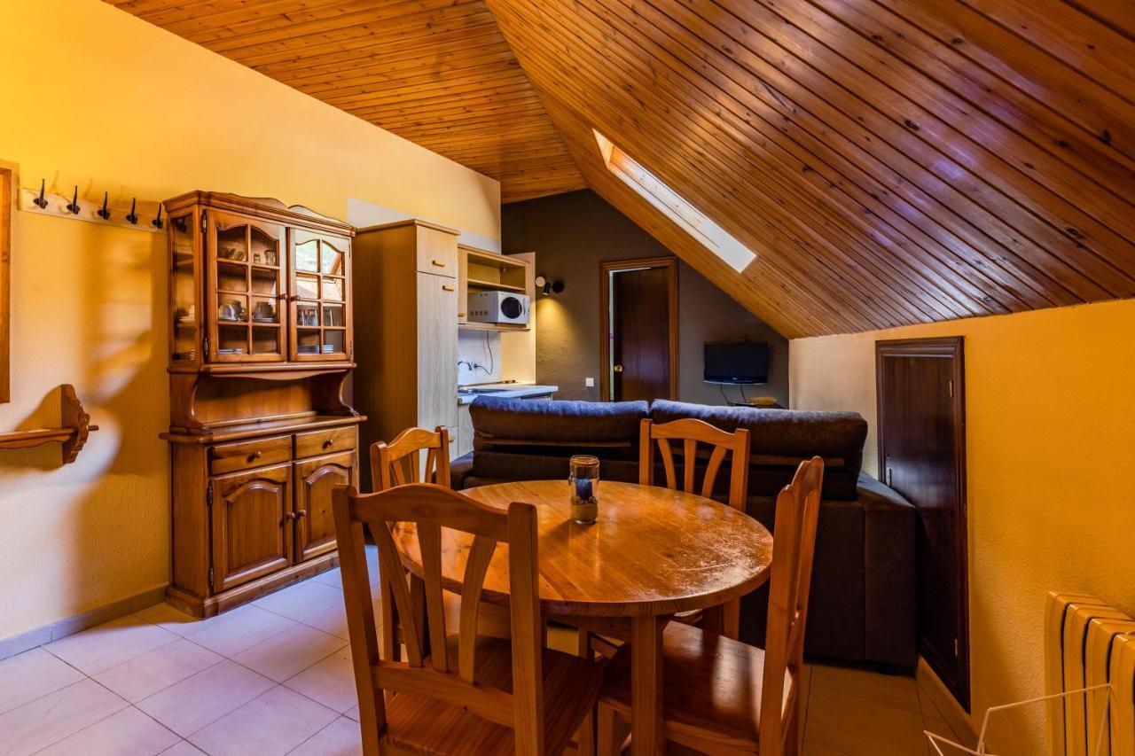 Apartamentos Turisticos Poblado Аринсал Екстериор снимка